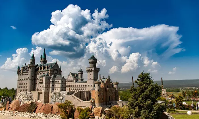 Rodzinny dzień pełen atrakcji: bilety do Parku Rozrywki Sabat Krajno