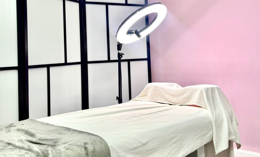 Image 4: Higiene facial, exfoliación con punta de diamante y máscara LED