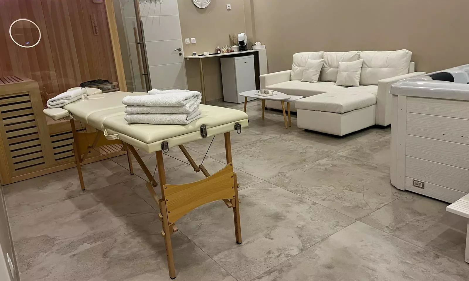 Jusqu'à 43% de remise sur Spa - Entrée à la journée chez Welfo SPA