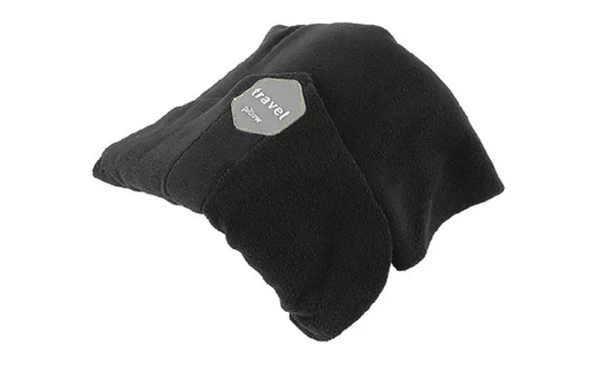 Image 3: Almohada de viaje con diseño de bufanda ajustable y forro polar