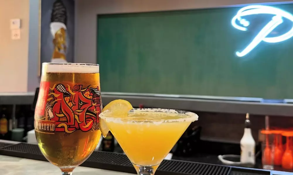 Bottomless Brunch & Delicious Food for up to 4 people