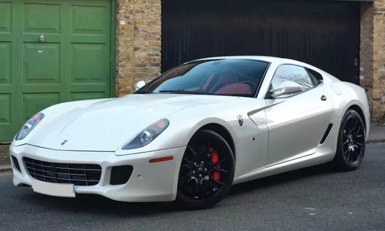 Sportscar or Supercar Driving - 3,6 or 9 Miles in 1,2 or 3 cars