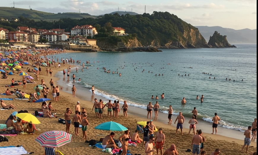 Image 1: Santander: 2 o 4 noches en estudio o apartamento