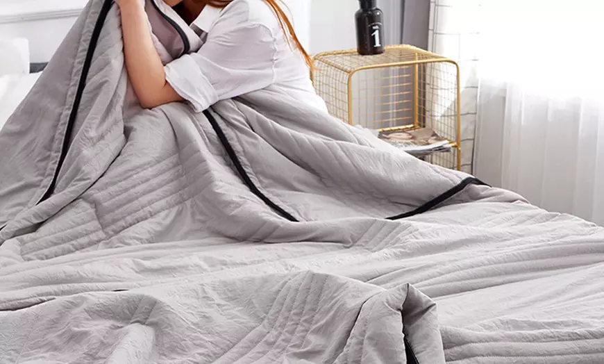 Image 11: Air-Conditioned Thin Quilt