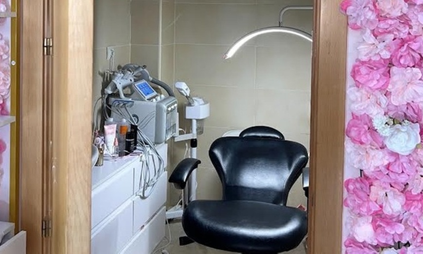 Image 4: Elige lifting y tinte de pestañas o visagismo de cejas para 1 