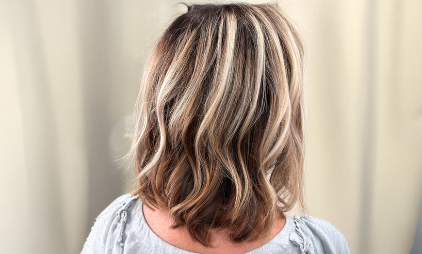 Image 1: Get Smooth Hair with One Blowout and Deep Conditioning