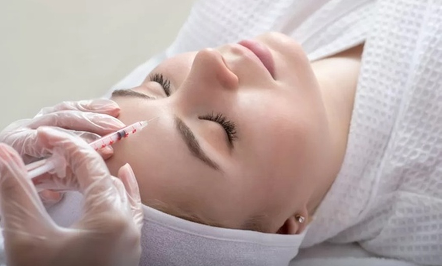 Image 3: 20, 40 or 60 Units of Botox or a Syringe of Juvederm Lip Filler
