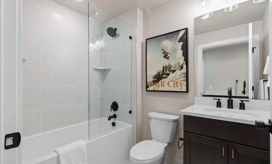 Image 13: Member Pricing: 4* Mountain Resort in Park City with Sweeping Views 
