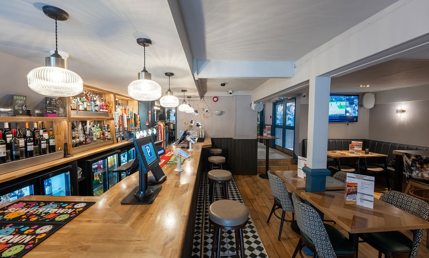 Image 5: One or Two Brazilian Meat Platter with Chips and Cocktail for 2 People