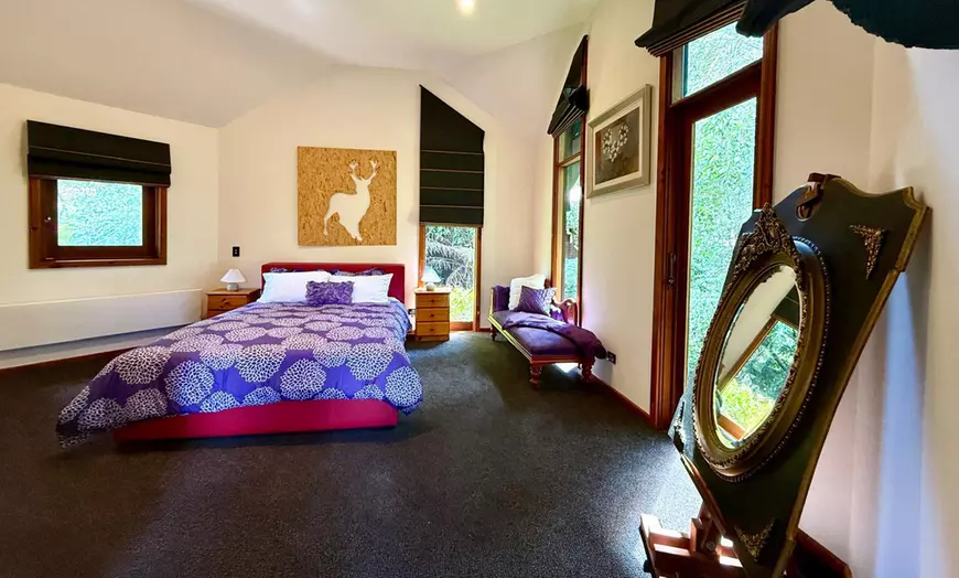 Image 2: Mountain Retreat, Yarra Valley: 1-3-Night in Cottage