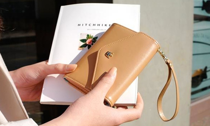 Image 6: Smart Purse for Phone and Money