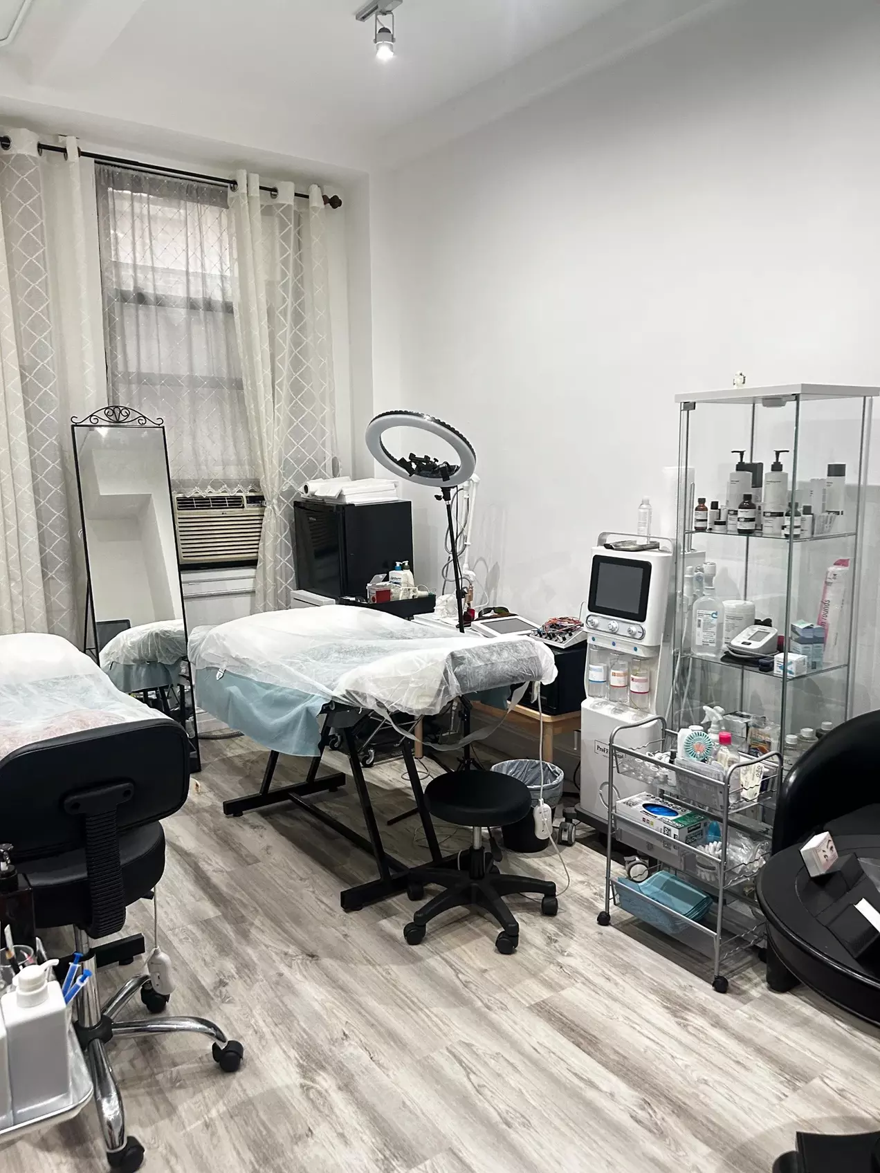 Experience Radiant Skin with One or Two HydraFacial Treatments at European Elite Beauty - Second Medium