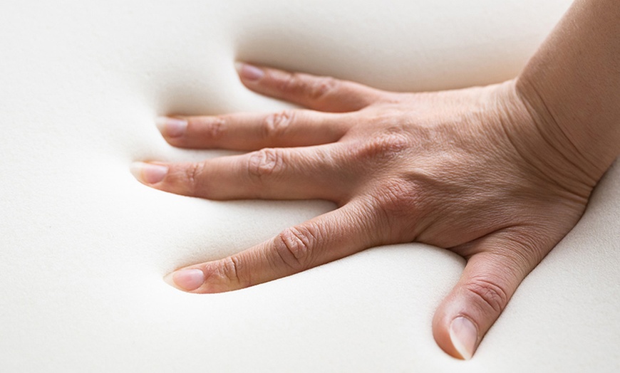 Image 5: Ergonomic Orthopaedic Memory Foam Pillow