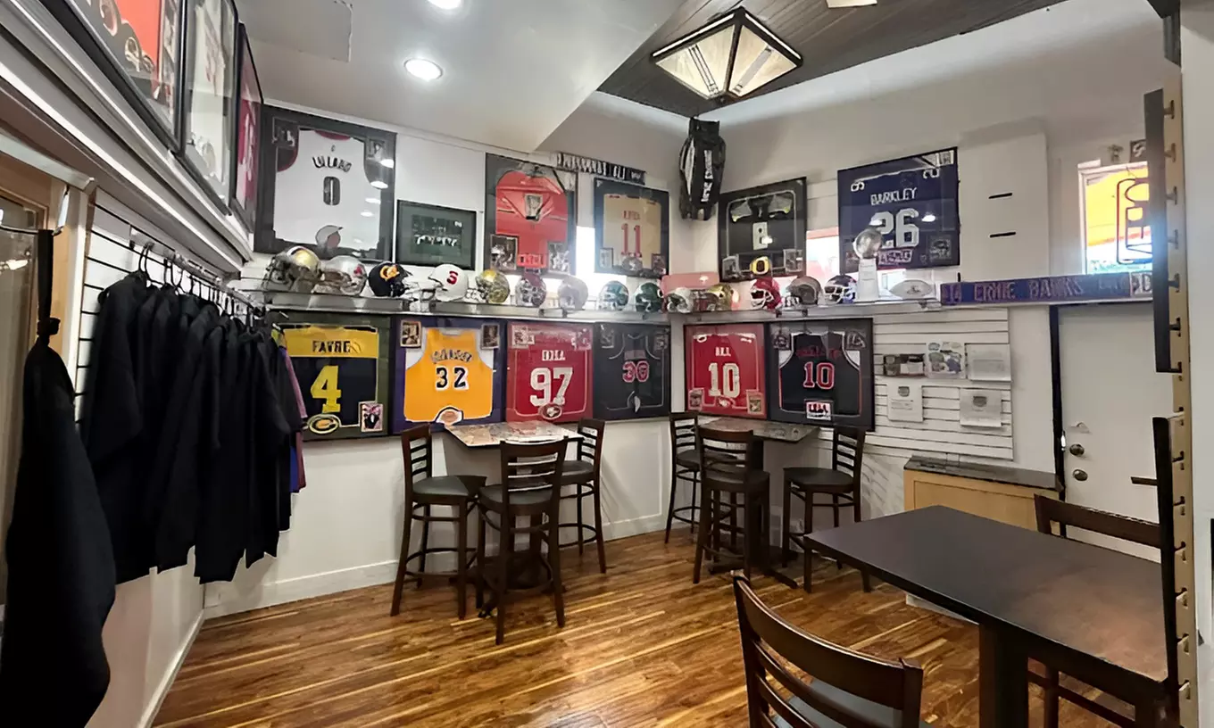 Savor Southern-Asian Fusion Bento Bowls with Sweet Treats & Drinks