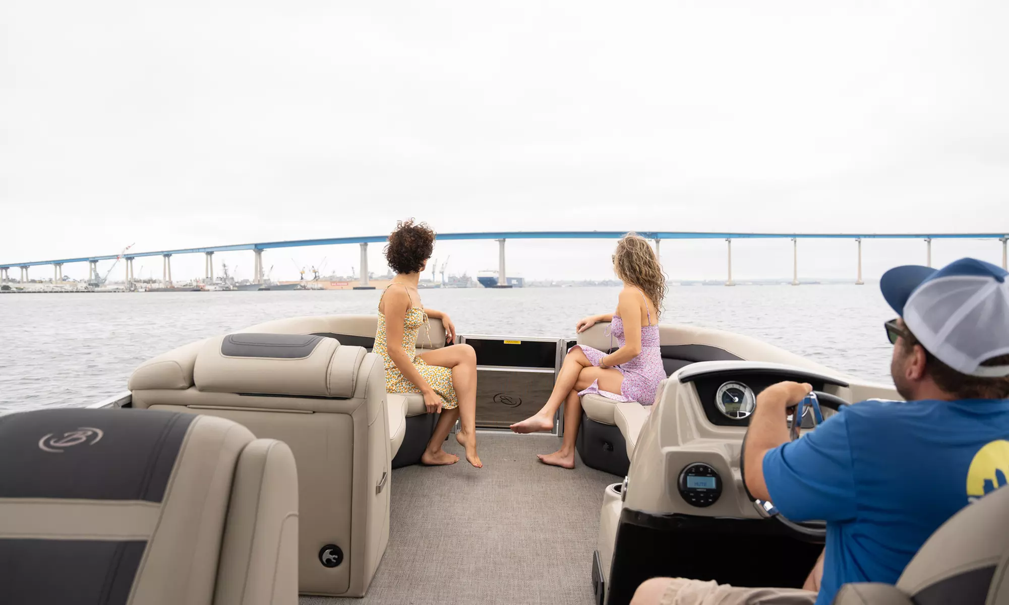 Explore Scenic San Diego with Speed Boat or Pontoon Boat Rentals 