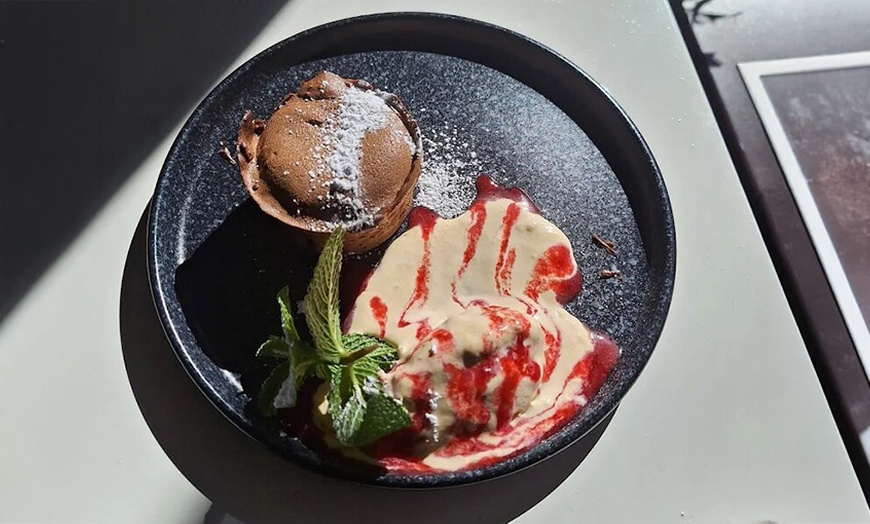 Image 10: Internationales 3-Gänge-Menü für 2-4 Personen