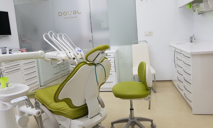 Image 5: Limpieza dental, con revisión, radiografía y 1 blanqueamiento led