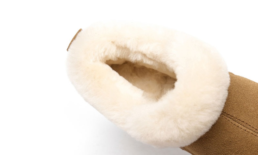 Image 3: Daley UGG Slippers FREE SHIPPING