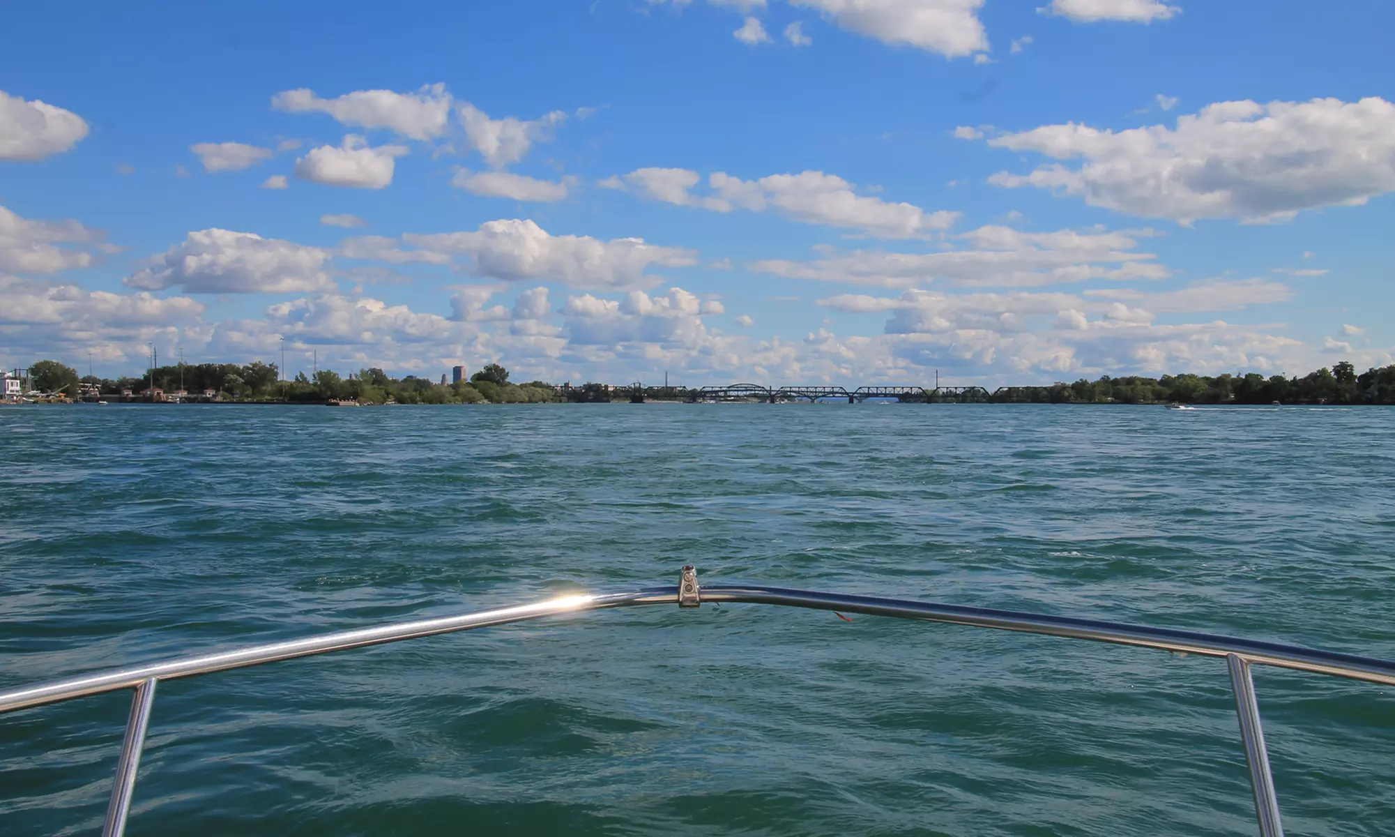Enjoy with  4 or 7-Hour Boat Rental Adventure for Up to 10 People