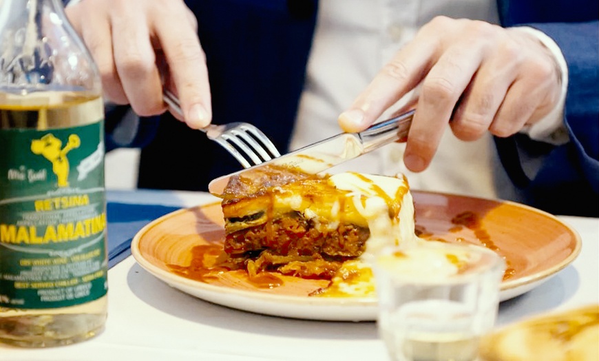 Image 2: Menú griego o menú de degustación para 2 personas