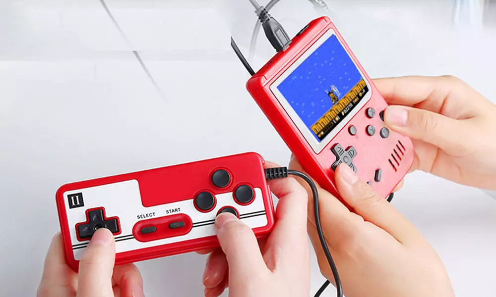 Tragbare Spielkonsole mit 400 Retro-Spielen