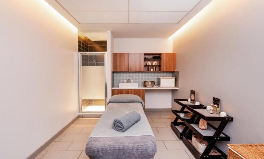 Image 2: Luxurious Spa Day w/ Treatments, Prosecco & Optional Afternoon Tea