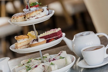Afternoon Tea For Two People With A Glass Of Prosecco Each - Good host Group LTB