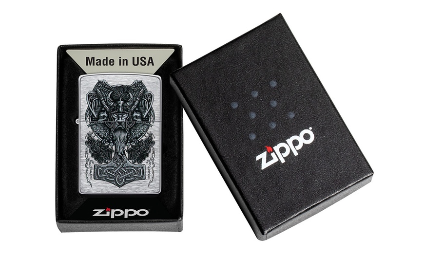 Image 6: Zippo Design Lighter in Gift Box