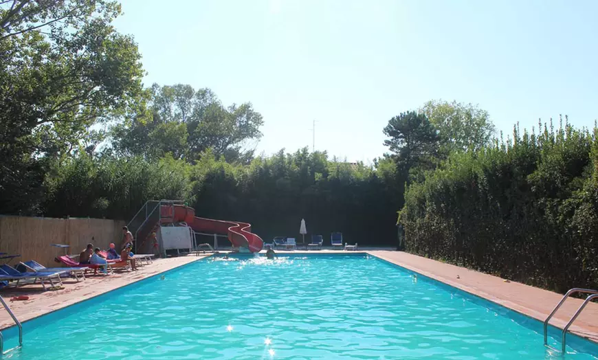 Image 2: Riviera del Conero: 7 notti in casa mobile per 4persone