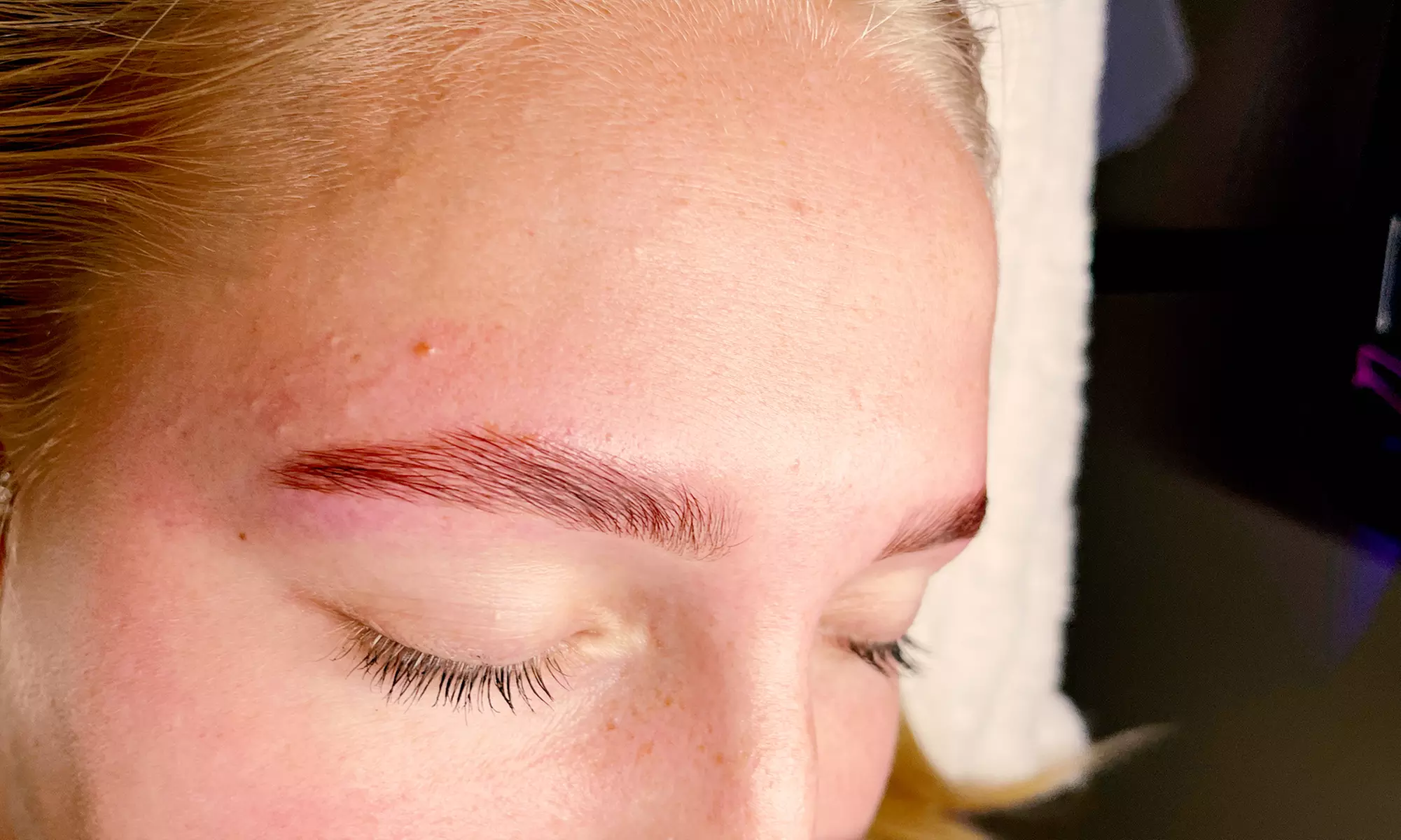 Custom Facial or Brow & Lash Treatments, w/w/o Waxing Services