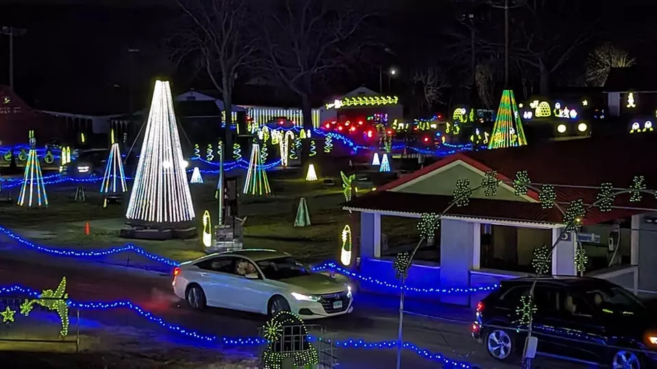 Connecticut's Best CT Drive-Thru, Featuring 1+ Million Lights