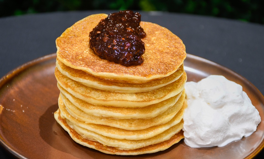 Image 2: Menú brunch para 2 o 4 personas con platos dulces y salados y bebidas