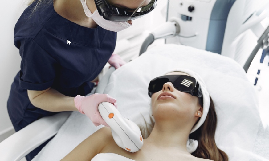 Image 3: One, Three or Six 60-Minute Chemical Peel or Microdermabrasion Facials