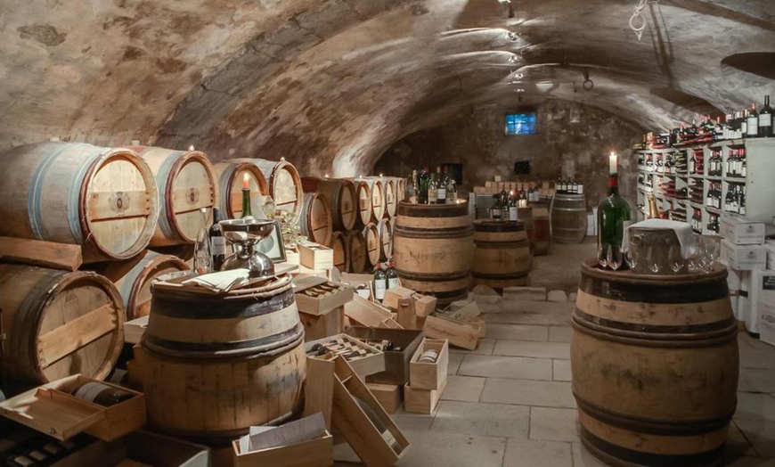Image 8: Savoie : chambre charme ou suite avec petit-déjeuner, vin et champagne