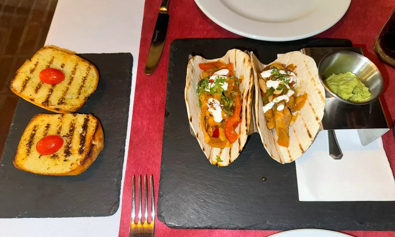 Menú clásico de parrillada con opción prémium para 2