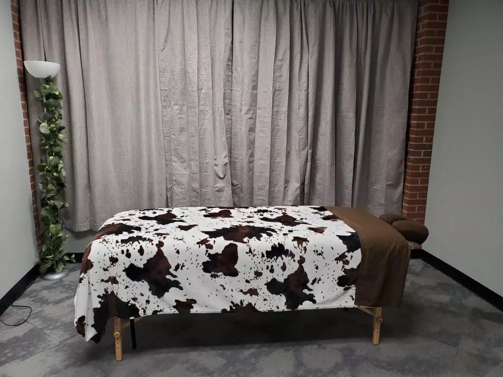 60-min or 90-min Deep Tissue or Swedish Massages