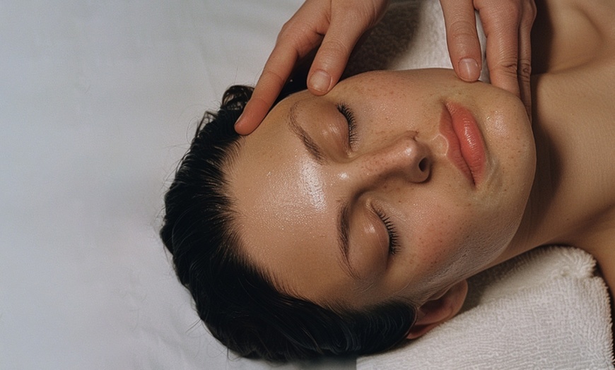 Image 2: One Underarms, Full Arms, Bikini, Full Leg or Brazilian Waxing Session