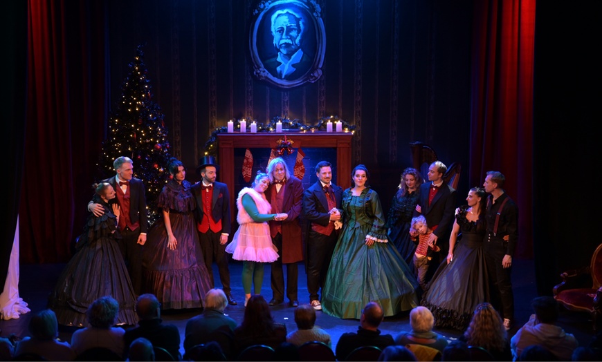 Image 2: „Eine Weihnachtsgeschichte“ im Spiegelzelt: Ticket vom 17.12.-31.12.25