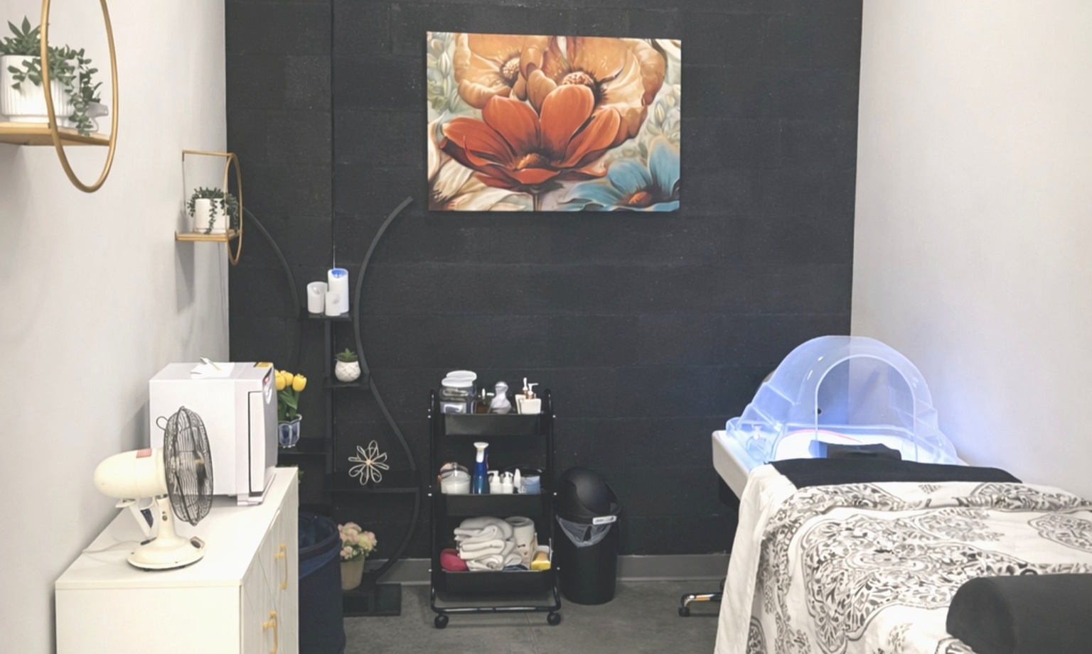 Indulge in 80-105 Min Head Spa w/Massage on Neck & Scalp + Mini-Facial