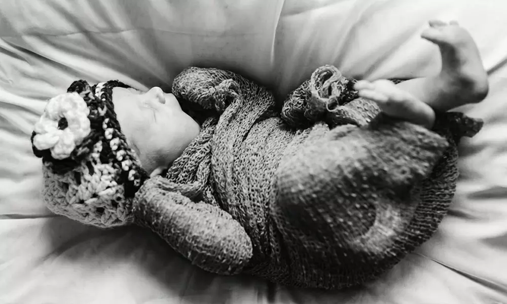 Capture Precious Moments with a Newborn Photo Session