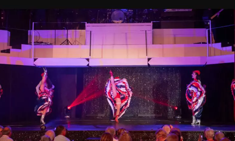 Soirée cabaret et repas pour deux en option à Milady Opera