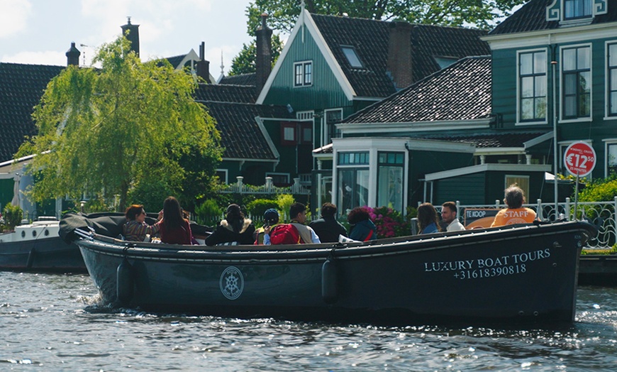 Image 1: Vaar langs iconische molens en ontdek geheimen van de Zaanse Schans