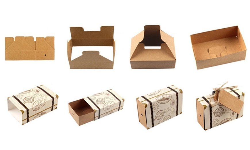 Image 2: 20, 30 or 40 Mini Suitcase Gift Boxes