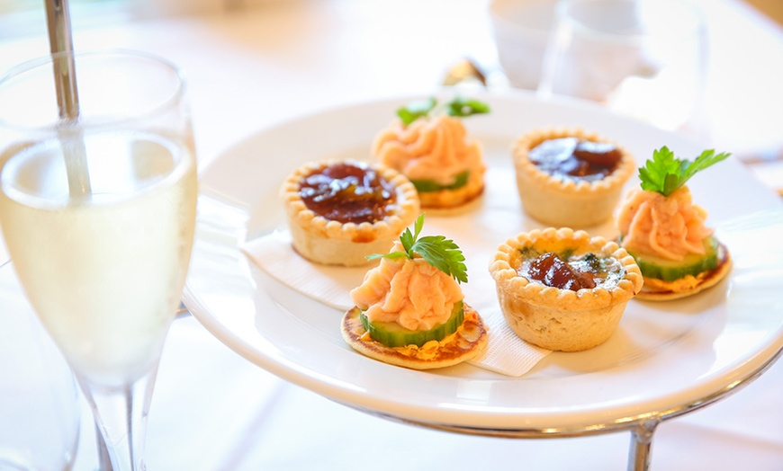 Image 5: High Tea with Sparkling Wine