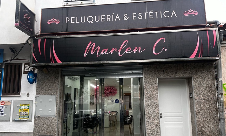 Image 3: 1 sesión de peluquería con lavado y corte con opción a tinte o mechas