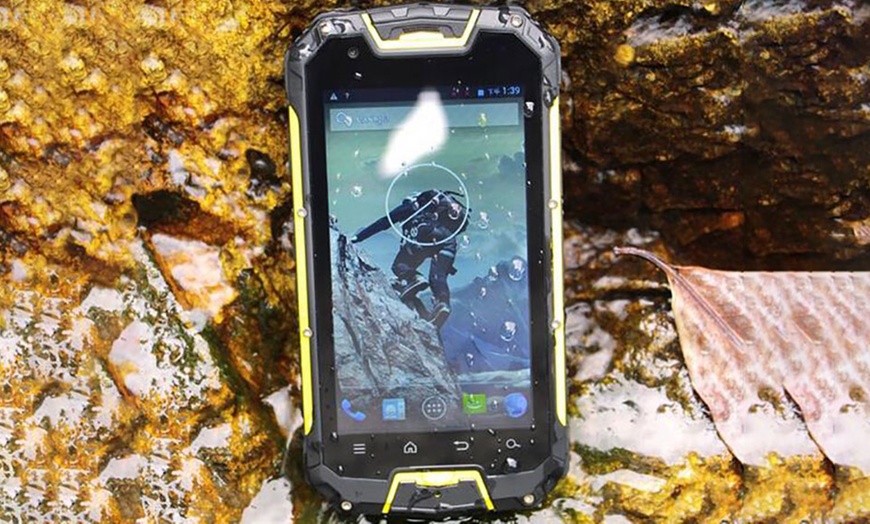 Image 2: Outdoor-Android-Smartphone 