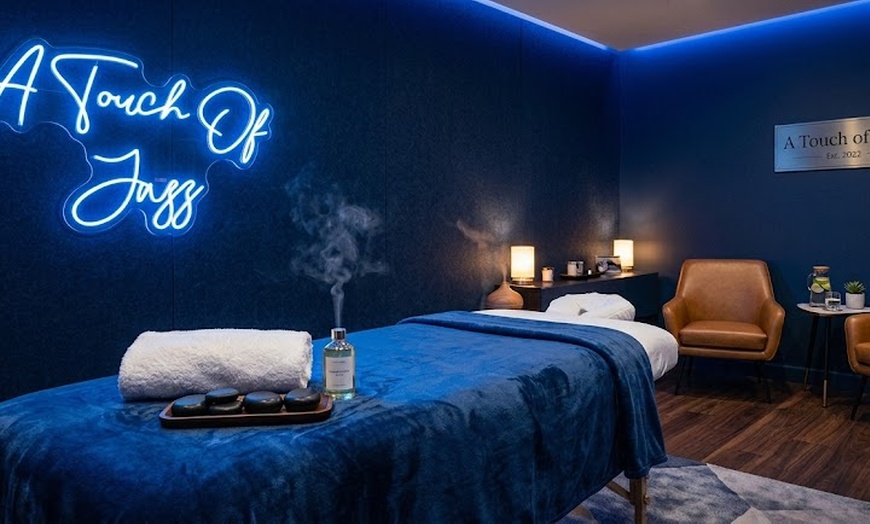 Image 2: One or Three 60 or 90 Minutes Sessions of Swedish Massage + Hot Stones