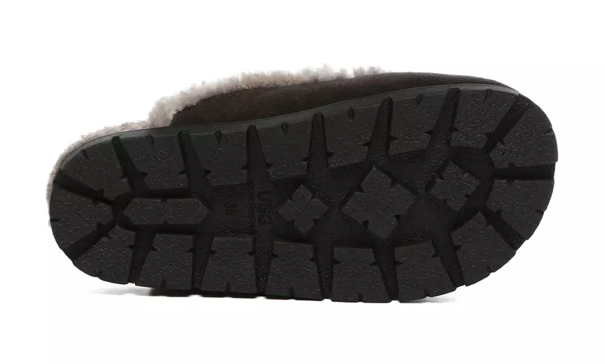 Image 9: Remi Uggs in a range of Colors and Sizes