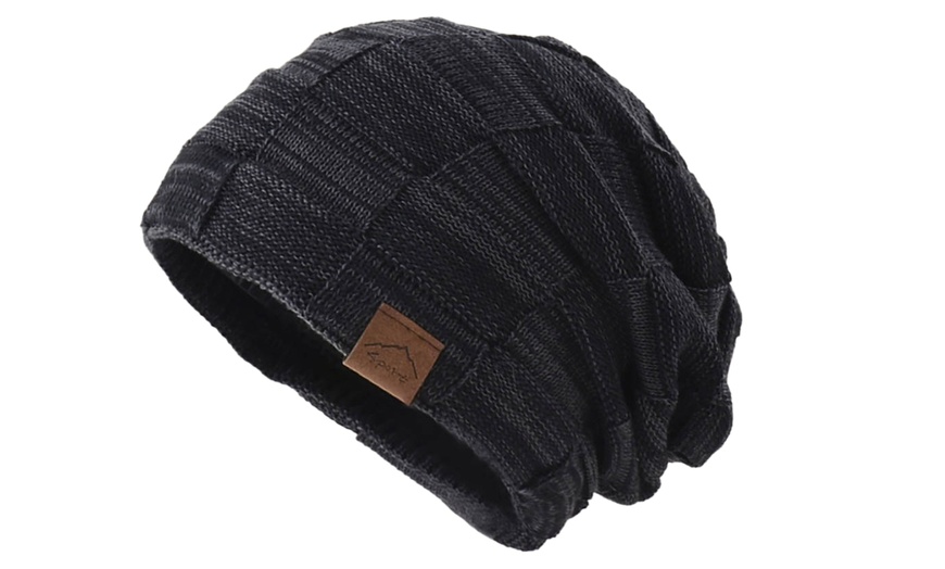 Image 6: 1 of 2 unisex stretchable en warme beanies