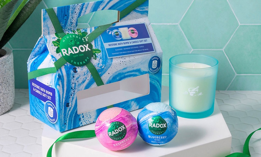 Image 6: Up to Four Radox Restore Blueberry & Raspberry Bath Bomb Gift Sets